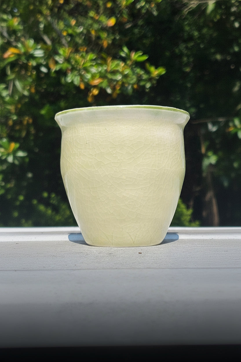 Vase in Cream
